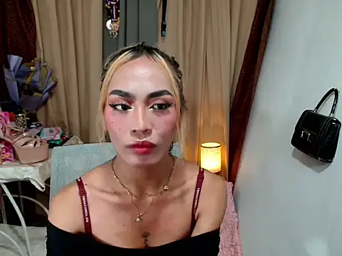 hot_serafina (T teen) - cum, and do whatever you want