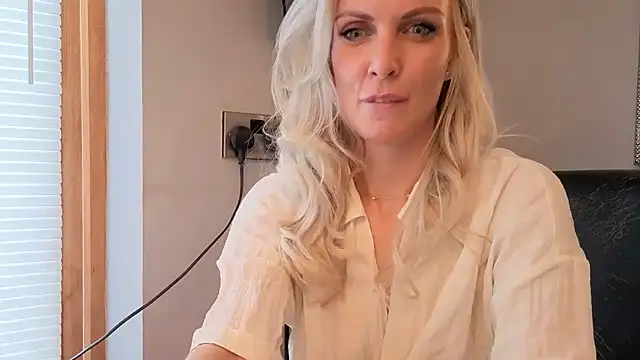 Bonnie_Ryder live sex cam
