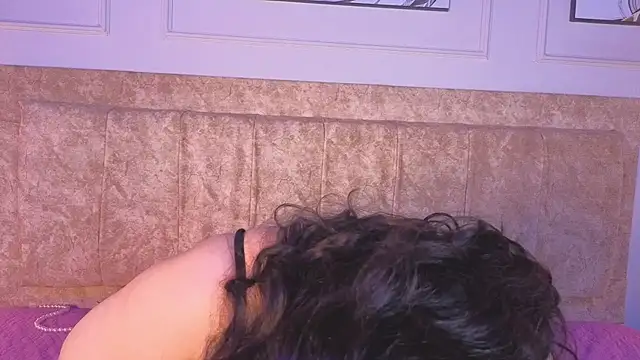 zoe_moon__