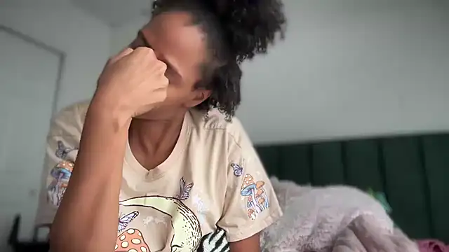 Cum2Charm