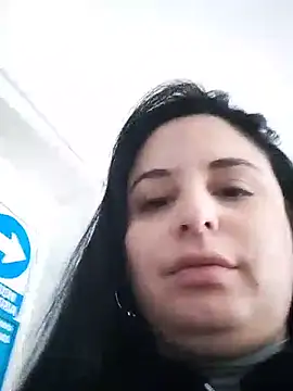 morochacurvyyy webcam