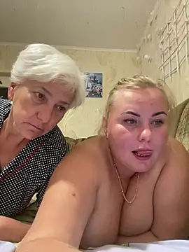 Mommy-girl-Lola