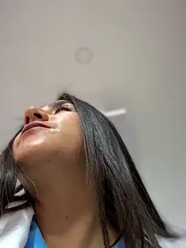 CAROLINE__07 live webcam