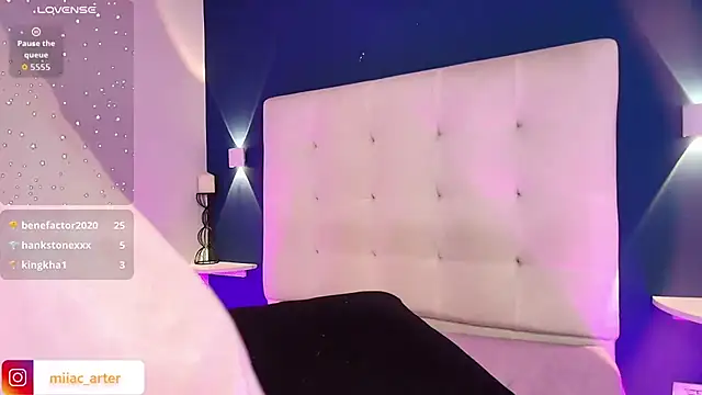 MiaaCarter_ live webcam