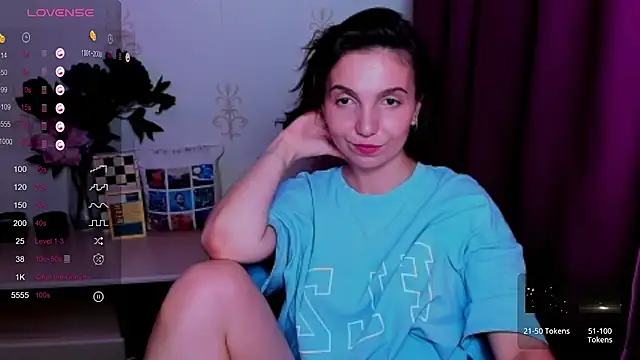 KindHazelHere_ webcam