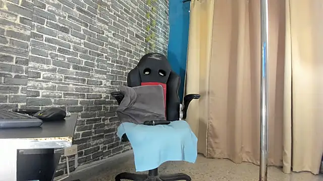 iam_samy_ live cam on StripChat