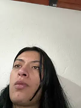 LiaCollings live cam on StripChat