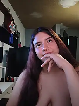 Carandrew live cam on StripChat