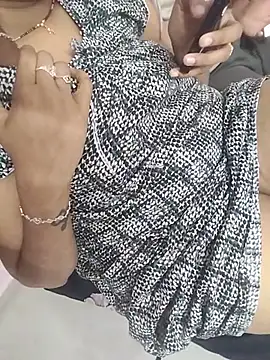 Ammu14399 live cam on StripChat
