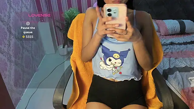 Mica_Jones
