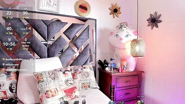 annie_vega17_ live
