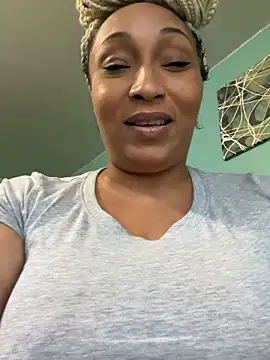 msbaddiebabe101 captura de la sala en vivo en Stripchat
