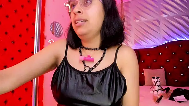 Roxanne_Han webcam