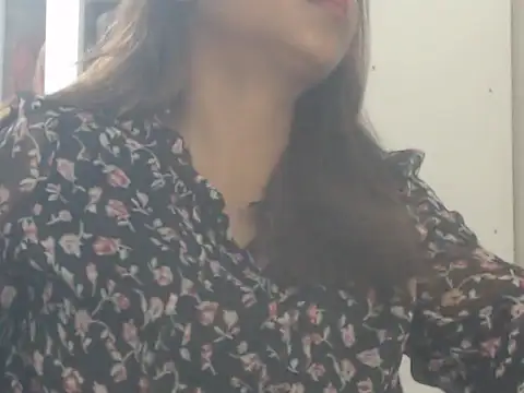 NancyRuvi webcam
