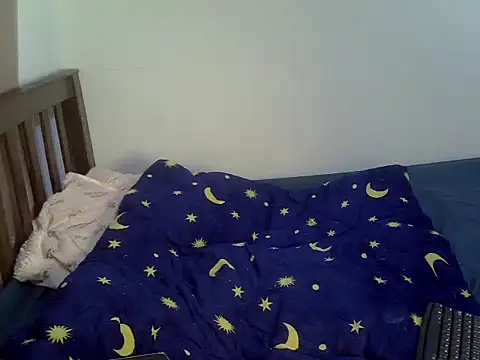 Spicybobolishia_ webcam
