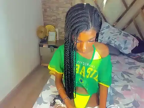 Model: Little_ebonyx