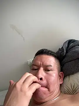 Manu0586 live sex cam