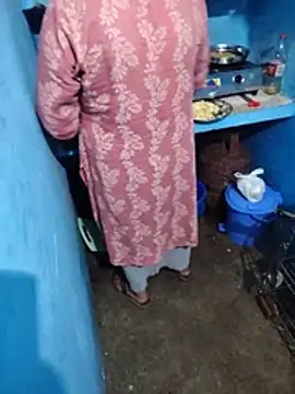 Saniyab69 webcam