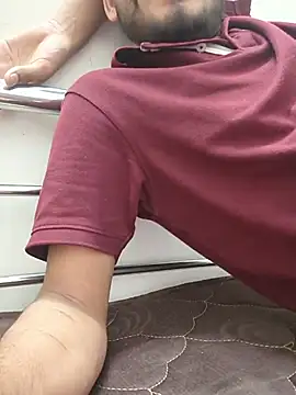avi007pp live cam on StripChat