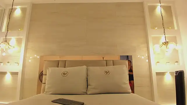 chloe_murray live sex cam
