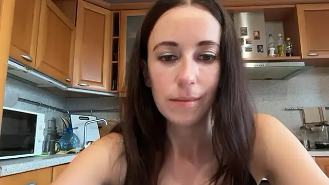 Flamingo_Queen live cam on StripChat