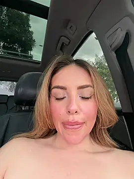 Alirawrz live cam