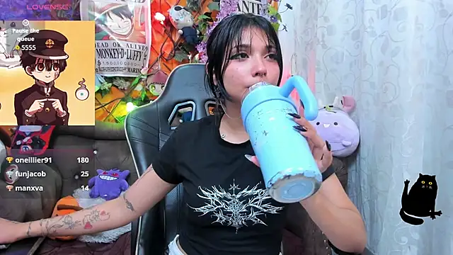 ravenn_20 (F teen) - play dildo  (￣ε(#￣)