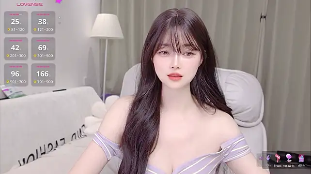 uikyy1 live cam on StripChat