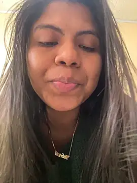 fahzinha (F young) - Sentar no dildo 5m