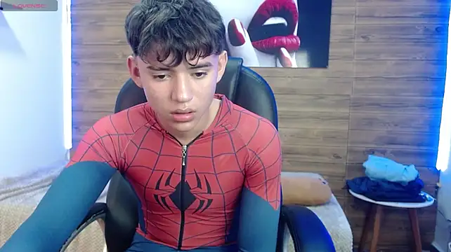 ryan_grayx (M twink) - museum and exercise show