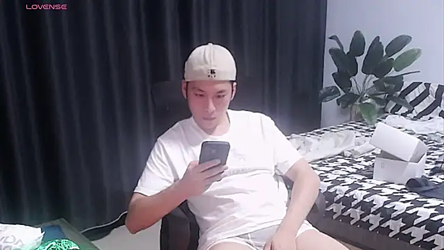 yichen008 (M young) - 完成开始开票射精