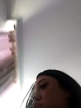 Valery07 live cam on StripChat
