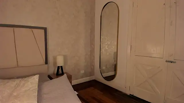 Arii_wilde live cam on StripChat
