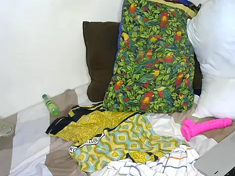 sexyfineass29 webcam