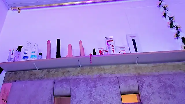 Natasha-Adams webcam