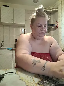 AriannaMilf live cam on StripChat