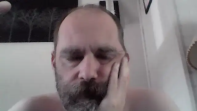 crazyheratic8 webcam