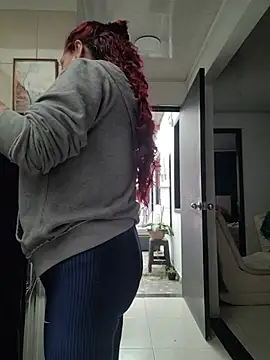 Scarlet_curly8a live cam on StripChat