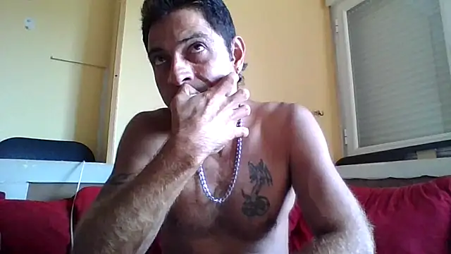 yoahotpetrafiery live cam on StripChat