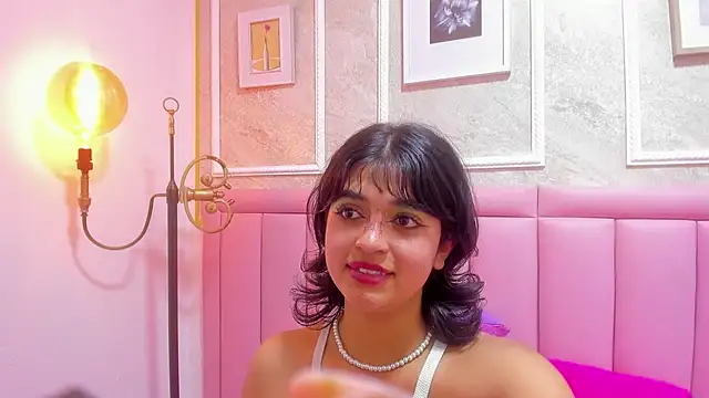 velvet_girll live cam on StripChat