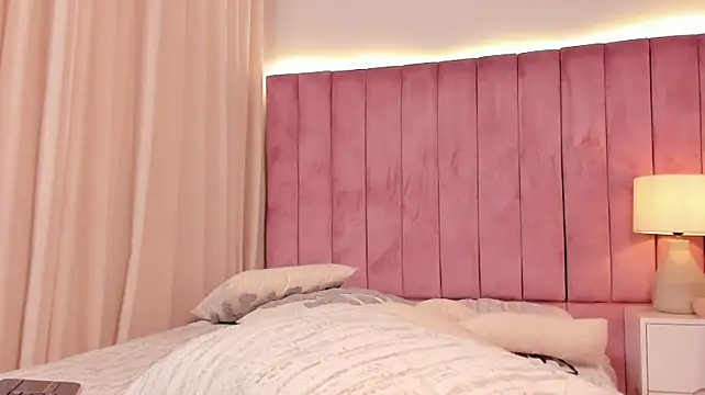 Elizabeth_rochee webcam