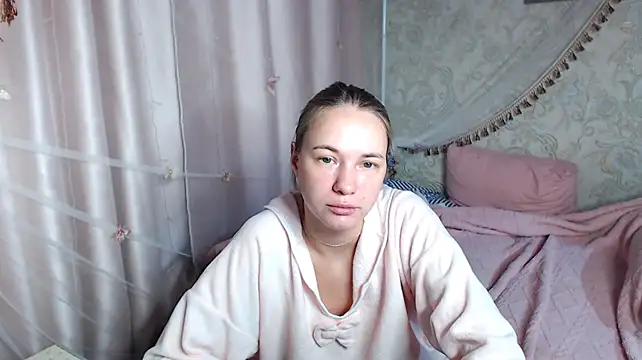 leila_bambi_ live cam on StripChat