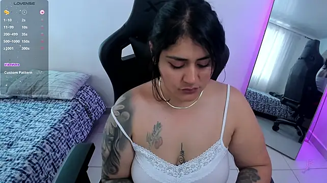 karlie02_ live cam on StripChat