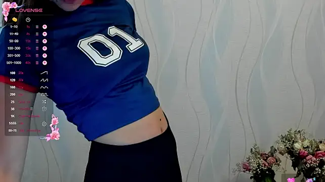 Bella_XO live cam on StripChat