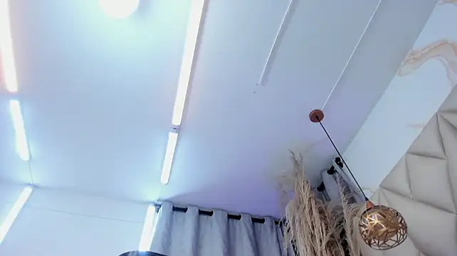 Ibbie_drastic live cam on StripChat