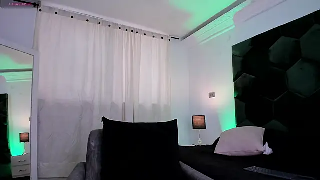 AllexJacob live cam on StripChat