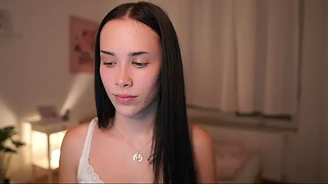 MagenRain live cam on StripChat