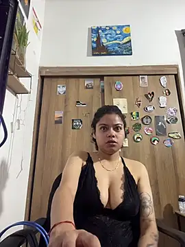 VelvetSasha live cam on StripChat