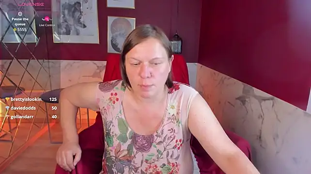KellyPerfection live cam on StripChat