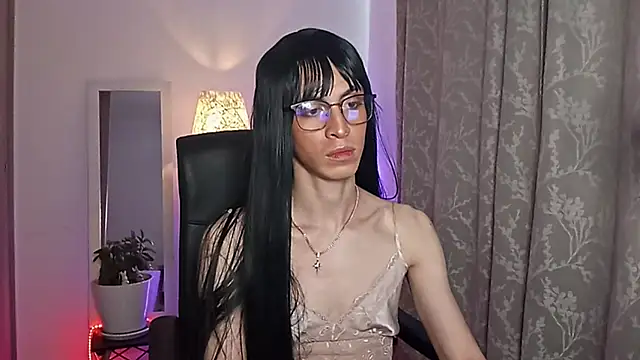 Andy_Roses live cam on StripChat